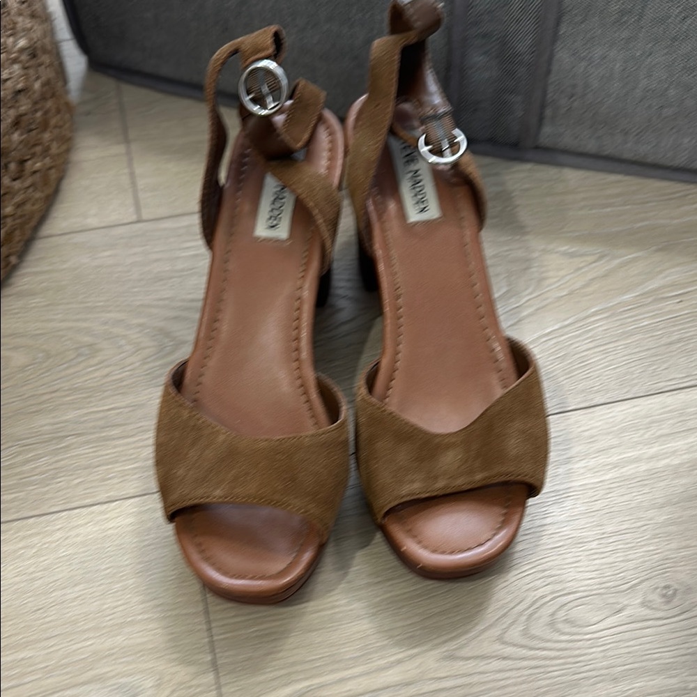 Brown Steve Madden Suede Women's wedges size 10